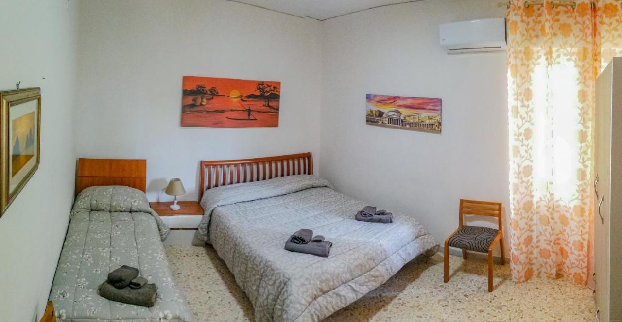 Metro Guest House نابولي المظهر الخارجي الصورة